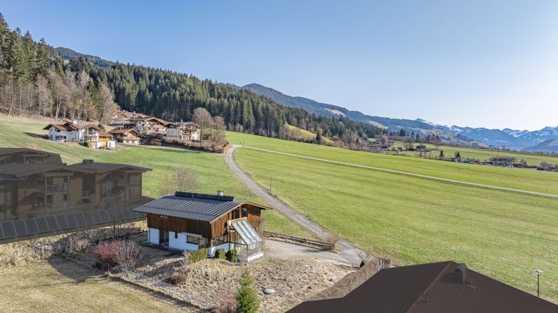 Baugrundstück mit Altbestand in sonniger Aussichtslage