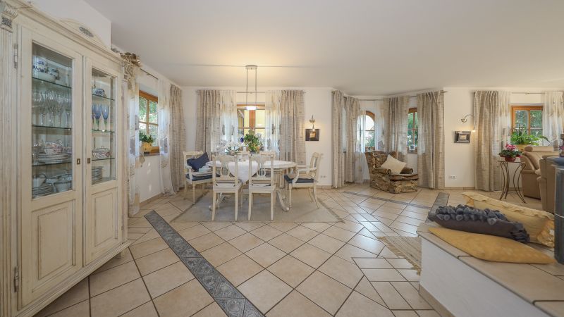 Gepflegtes Landhaus mit schnem Ausblick in sonniger Ruhelage /  / 5722 Niedernsill / Bild 7