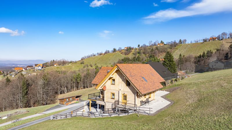 Blockhaus-Chalet A mit traumhaftem Ausblick in idyllischer Ruhelage /  / 8443 Gleinsttten / Bild 7