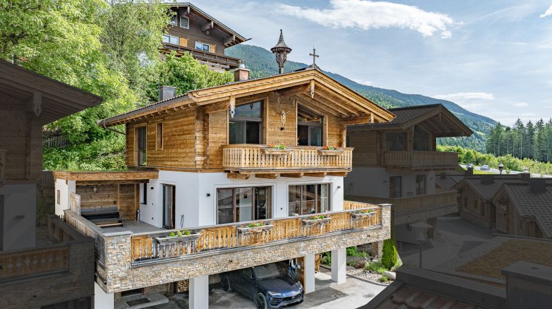 Nationalpark-Chalet in traumhafter Ruhelage /  / 5741 Neukirchen am Grovenediger / Bild 1