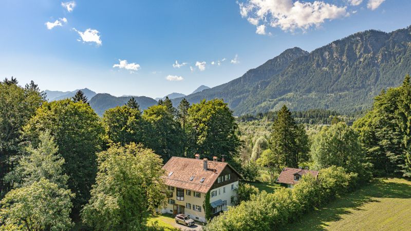 Historische Villa in idyllischer Lage / / 6600 Unterpinswang / Bild 3