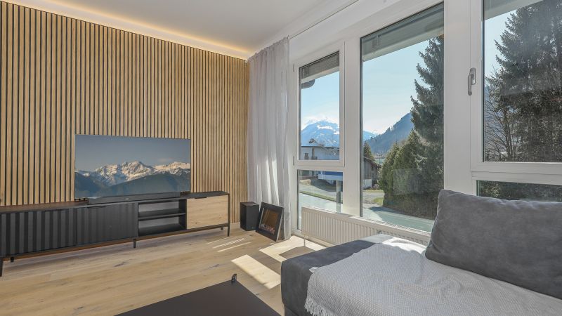 Hochwertig sanierte Wohnung mit außergewöhnlichem Raumgefühl / / 6370 Kitzbühel / Bild 2