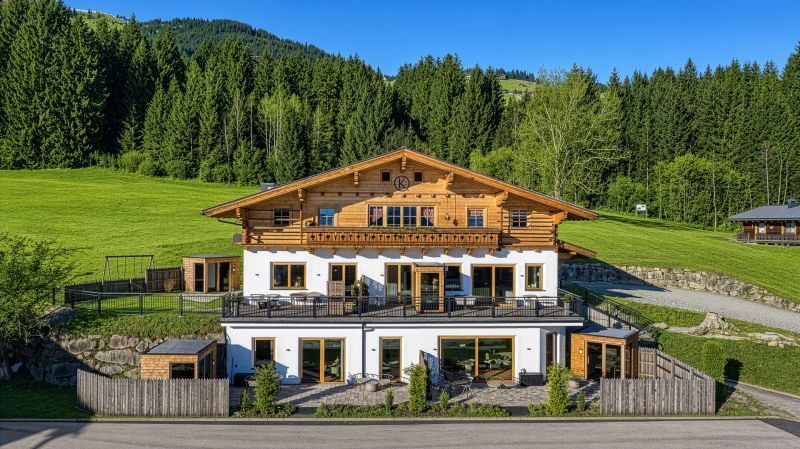 Luxus-Apartmenthaus in einzigartiger Top-Sonnenlage / / 5731 Hollersbach im Pinzgau / Bild 1