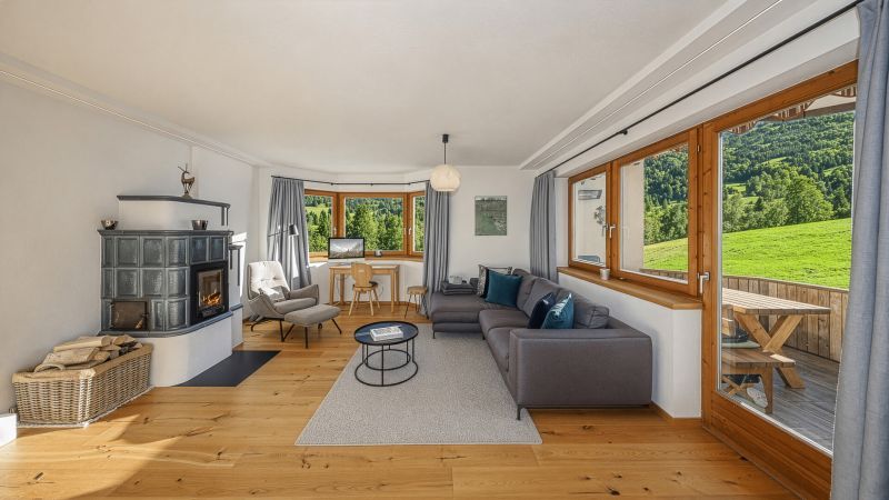 Hochwertige Wohnung mit traumhaftem Ausblick / / 6373 Jochberg / Bild 1