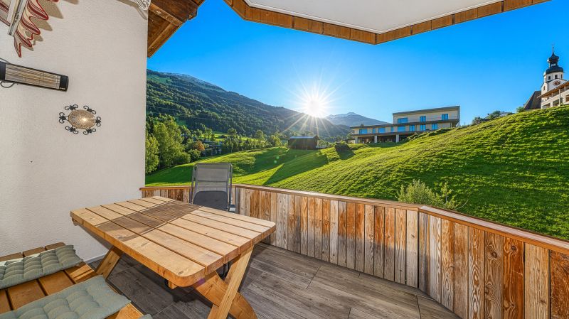 Hochwertige Wohnung mit traumhaftem Ausblick / / 6373 Jochberg / Bild 9
