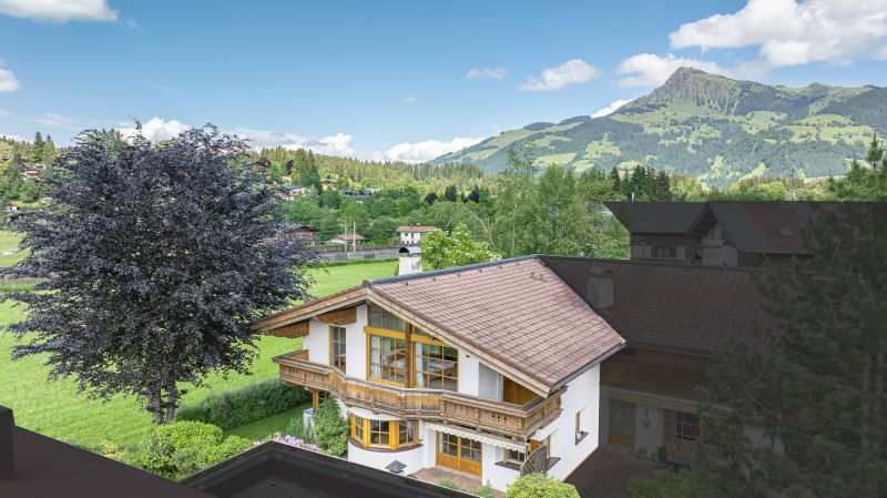 Großzügiges Landhaus mit Horn- und Kaiserblick / / 6370 Kitzbühel / Bild 2