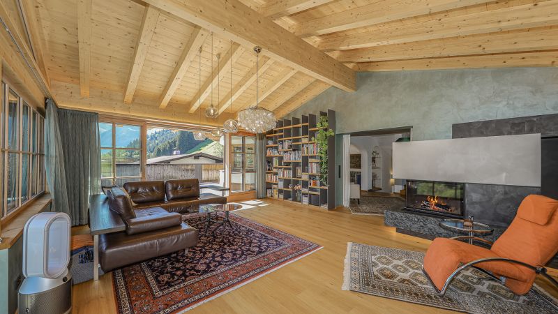 Exklusives Landhaus in traumhafter & unverbaubarer Aussichtslage / / 6370 Kitzbühel / Bild 4