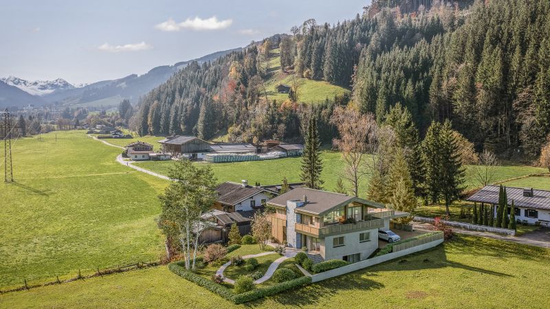 Neubauvilla in sonniger Ruhelage mit traumhaftem Ausblick /  / 6371&nbsp;Aurach bei Kitzb�hel / Bild 2