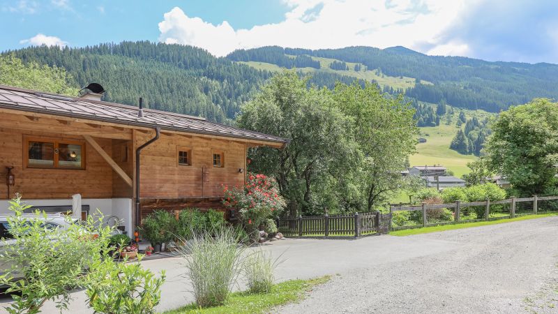 Tirolerhaus mit ber 3.800 m Grund in idyllischer Ruhelage /  / 6373 Jochberg / Bild 1