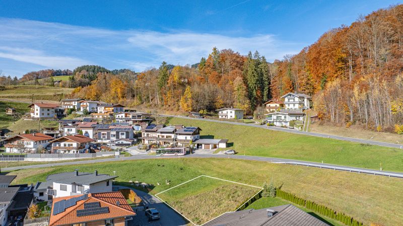 Sonniges Baugrundstück für Ihr neues Eigenheim / / 6342 Niederndorf / Bild 3