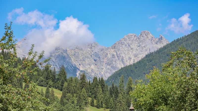 Baugrund mit 360-Grad Panorama-Ausblick in Ruhelage