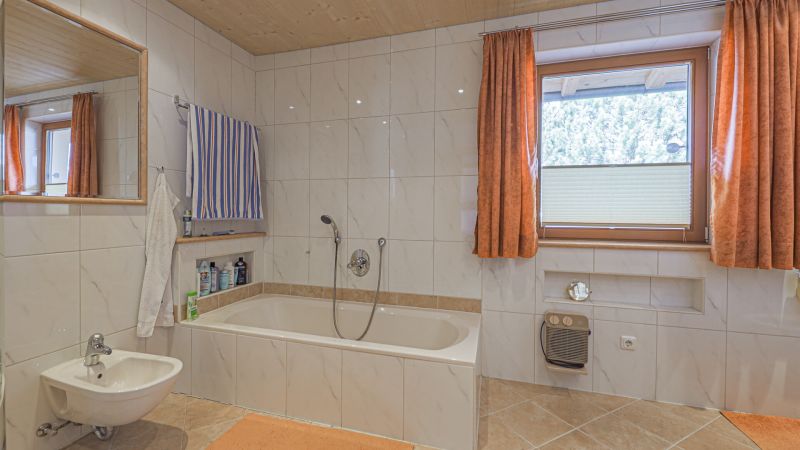 Tiroler-Haus in traumhafter Sonnen-Ruhelage /  / 6352&nbsp;Ellmau / Bild 8