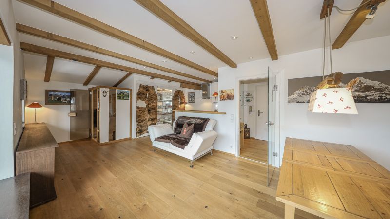 Dachgeschosswohnung im Zentrum mit Panorama-Ausblick / / 6370 Kitzbühel / Bild 4