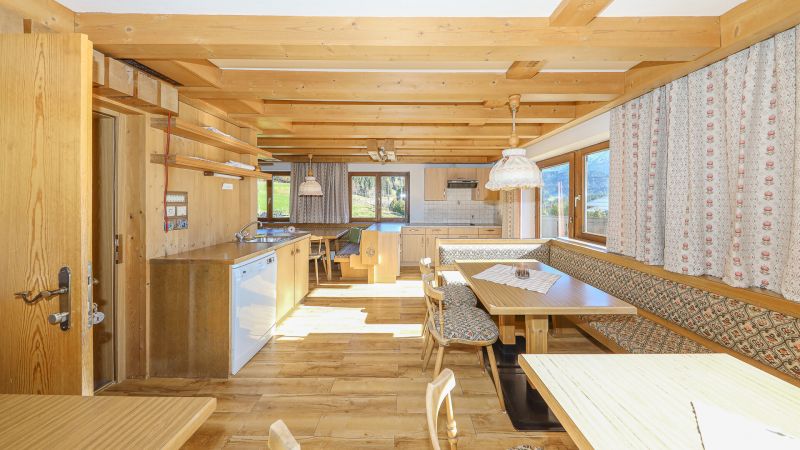 Großzügiges Apartmenthaus mit traumhaftem Ausblick / / 6391 Fieberbrunn / Bild 2