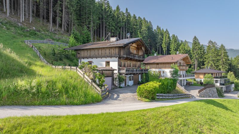 Charmantes Tirolerhaus in traumhafter Aussichtslage /  / 6112 Wattens / Bild 1