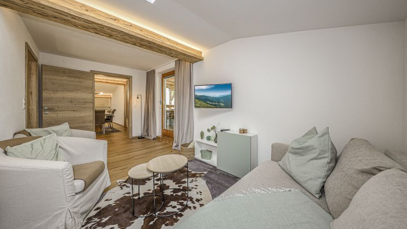 Gro�z�giges Mehrfamilienhaus mit 3 Wohnungen /  / 6361&nbsp;Hopfgarten / Bild 8