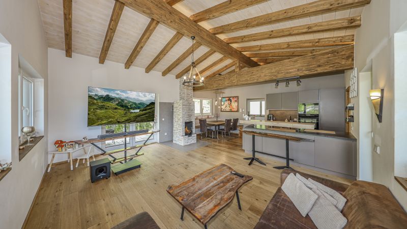 Hochwertiges Zweifamilienhaus in unverbaubarer Aussichtslage /  / 5731&nbsp;Hollersbach im Pinzgau / Bild 1