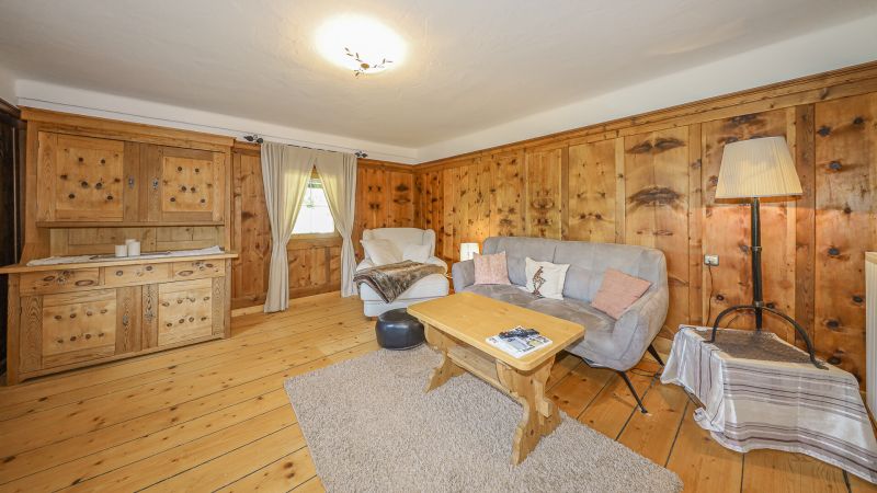 Dachgeschosswohnung im Bauernhaus mit touristischer Widmung /  / 6373&nbsp;Jochberg / Bild 1