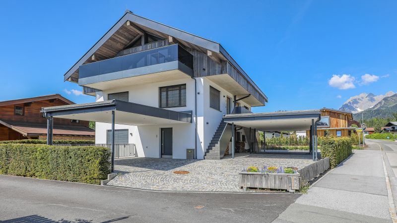 Exklusiver Neubau mit 4 Wohnungen in sonniger Toplage /  / 6380 St. Johann in Tirol / Bild 3