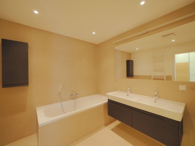 3 Zimmerwohnung mit groer Terrasse und zwei Garagenpltzen inklusive! /  / 2345 Brunn am Gebirge / Bild 1