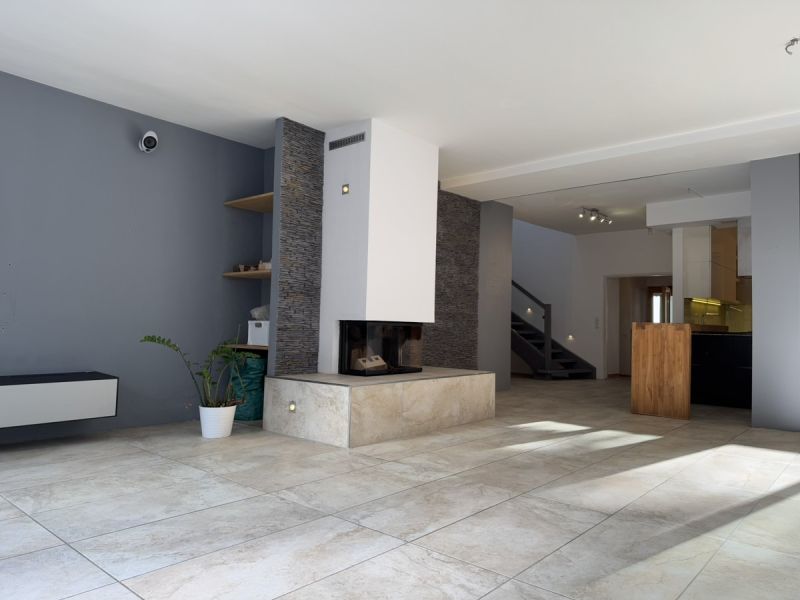 Wo sich leben und arbeiten gut anfhlen! 
Villa und Nebenhaus in Giehbl!
Wohn- und Firmensitz /  / 2372 Giehbl / Bild 7