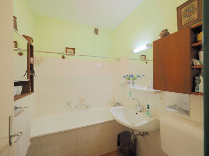 Solide Wertanlage in Brunn am Gebirge: 4-Zimmer-Wohnung mit Loggia und bestehendem Wohnrecht! /  / 2345 Brunn am Gebirge / Bild 0
