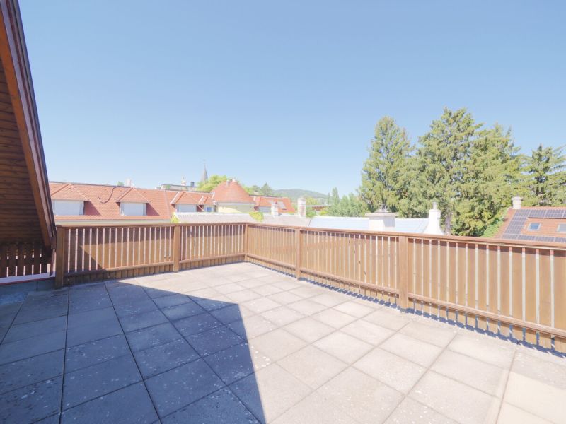 Zentrumsnah - Helle 3-Zimmer-Wohnung mit gro�z�giger Dachterrasse in ruhiger Innenhoflage /  / 2380&nbsp;Perchtoldsdorf / Bild 1