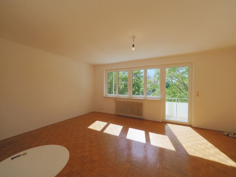 3 Zimmer, Loggia & ca. 70 m² ? Wohnung mit Entwicklungspotenzial in Maria Enzersdorf! / / 2344 Maria Enzersdorf / Bild 3