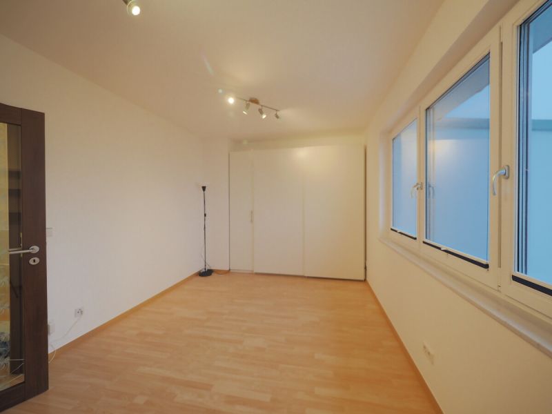 Familienfreundliches Haus mit Garten, unverbaubarem Gr�nblick & Garage, Brunn am Gebirge, N�he Wien! /  / 2345&nbsp;Brunn am Gebirge / Bild 8