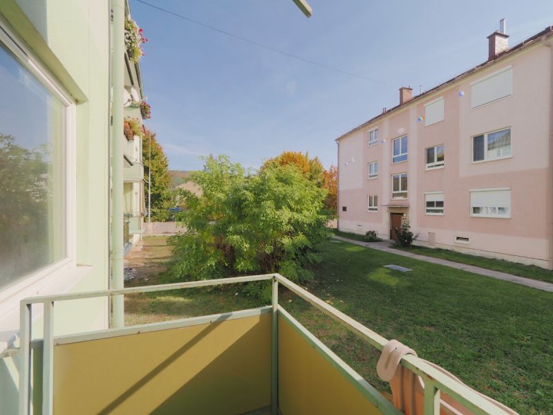 Platz zum Wohlfühlen: Gepflegte 75 m² 3-Zimmer-Balkonwohnung in Pottenstein bei Baden! / / 2563 Pottenstein / Bild 1