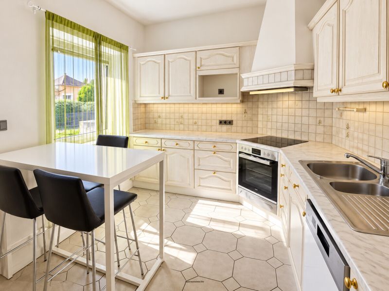 Viel Platz für die ganze Familie! Renovierte 7 Zimmer in Maria Enzersdorf. / / 2344 Maria Enzersdorf / Bild 9