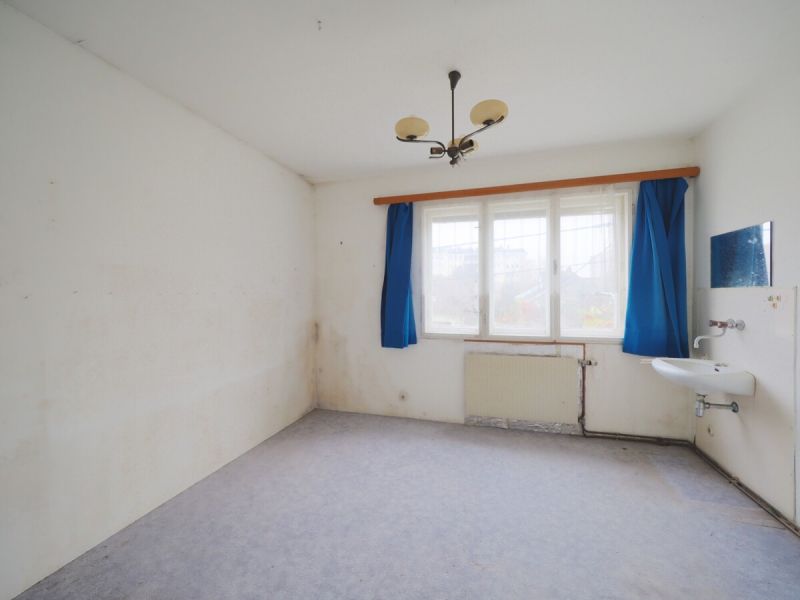 Zeitloses Einfamilienhaus (sanierungsbedürftig) auf großem Grundstück in Baden bei Wien / / 2500 Baden / Bild 6