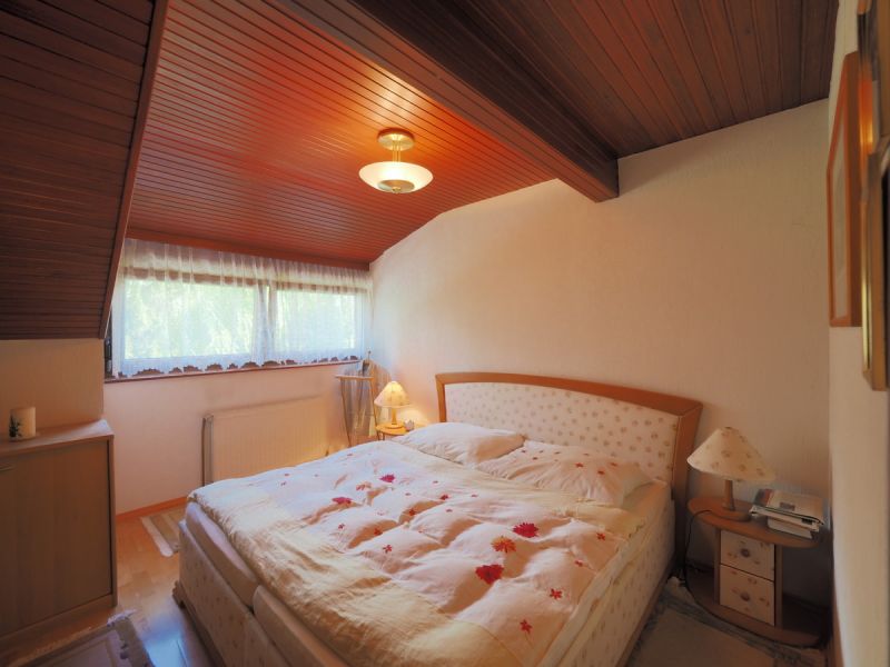 Einfamilienhaus mit groem Garten, Pool und Garage in ruhiger Lage von Berndorf, Bezirk Baden /  / 2560 Berndorf / Bild 9