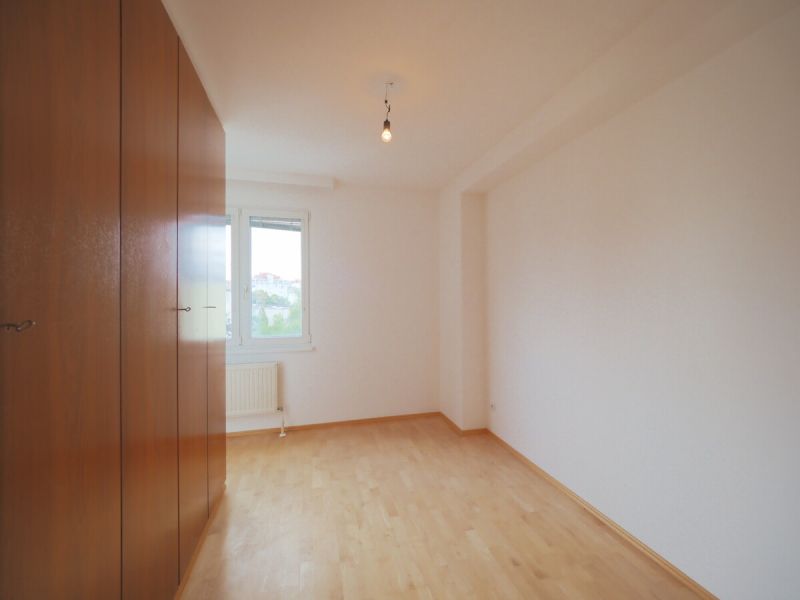 Sonnige Wohnung mit Loggia, Stellplatz & Gestaltungsfreiheit in Wiener Neudorf /  / 2351 Wiener Neudorf / Bild 4