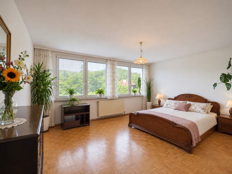 Jetzt entdecken: Gepflegte 3-Zimmer-Wohnung mit Lift und großem Potenzial! / / 2344 Maria Enzersdorf / Bild 0