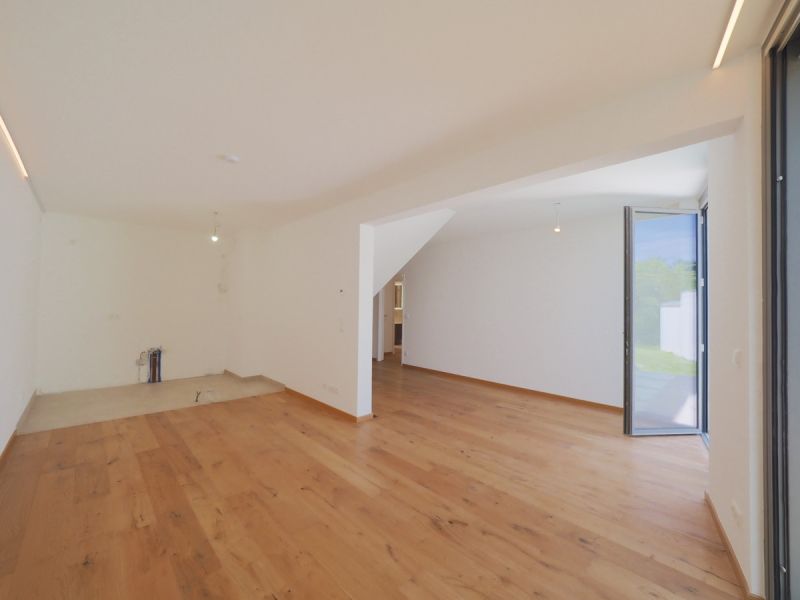 OPEN HOUSE FREITAG 14.00 - 16:00 UHR! Provisionsfrei! Harmonische Wohnqualitt mit Grnblick! /  / 2344 Maria Enzersdorf / Bild 8