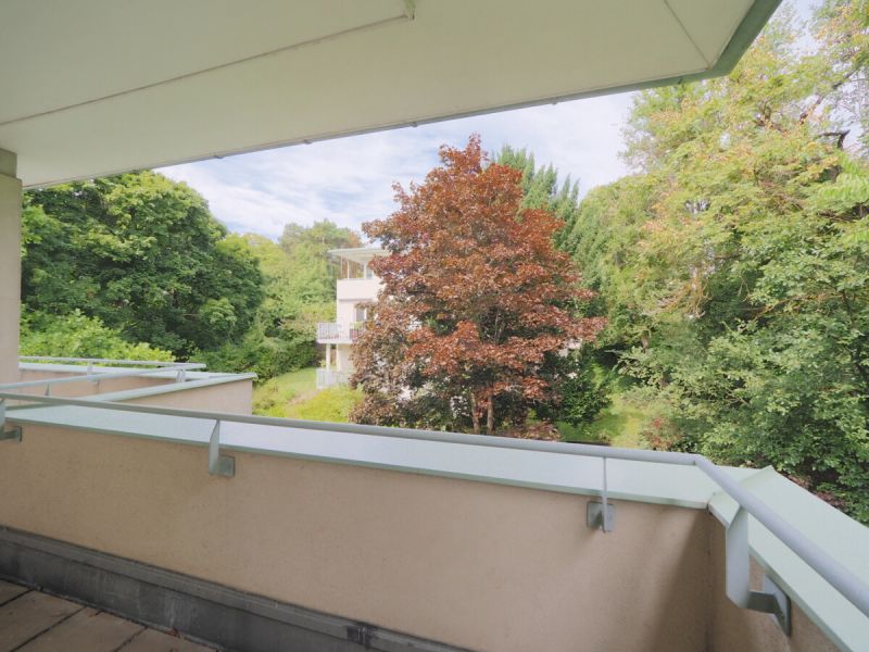 Penthouse-Wohnung im gesamten obersten Stockwerk mit einer rundumlaufenden Dachterrasse in Baden /  / 2500 Baden / Bild 5