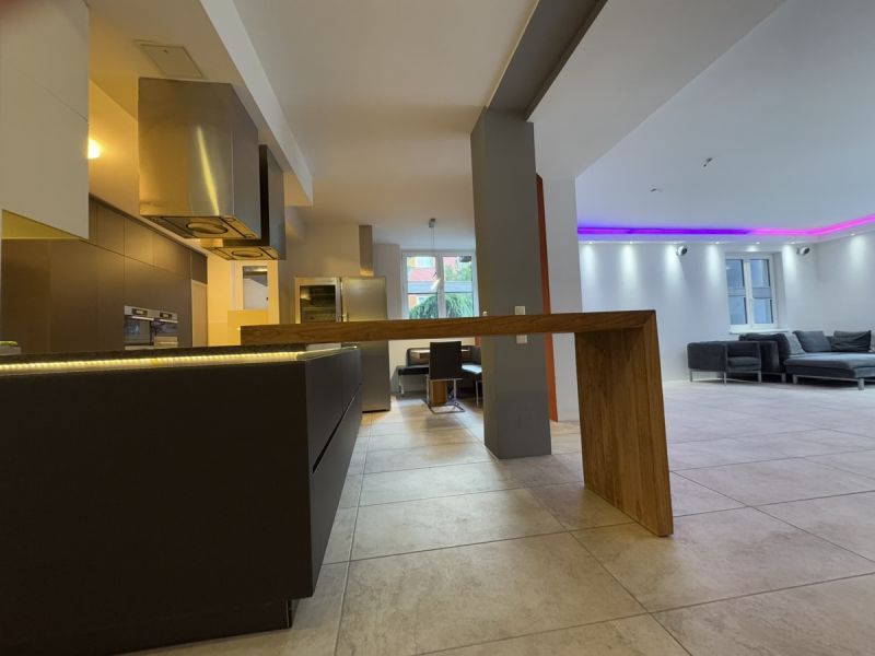 Wo sich leben und arbeiten gut anfhlen! 
Villa und Nebenhaus in Giehbl!
Wohn- und Firmensitz /  / 2372 Giehbl / Bild 6