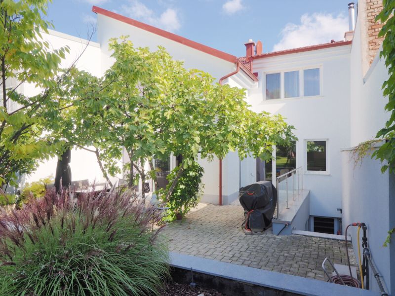 Modernes Refugium mit Stil und Wohlfhlcharakter in Brunn am Gebirge!