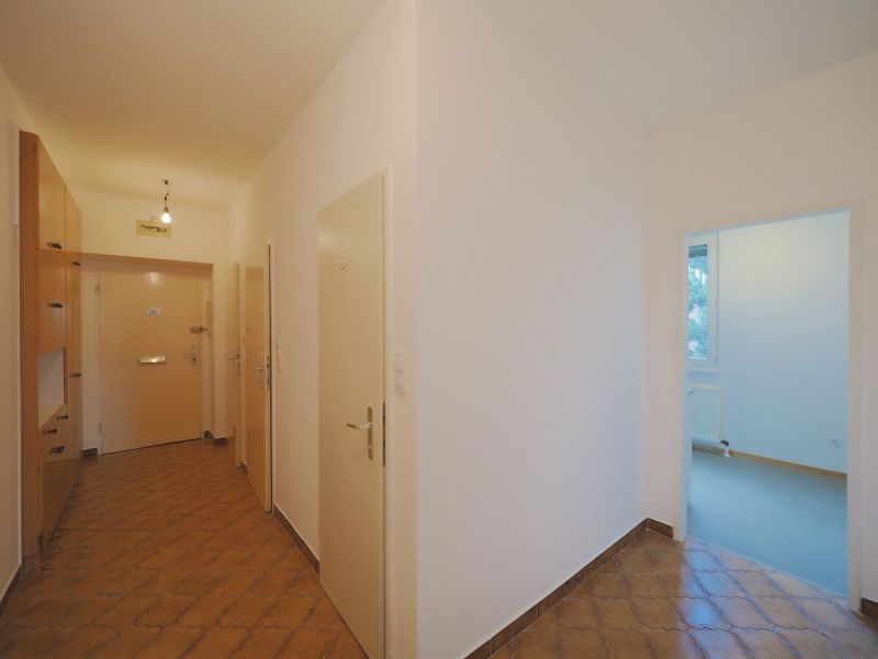 Ideal f�r Eigennutzer und Anleger: Klar geschnittene Wohnung mit Loggia & Stellplatz in Wr. Neudorf /  / 2351&nbsp;Wiener Neudorf / Bild 2
