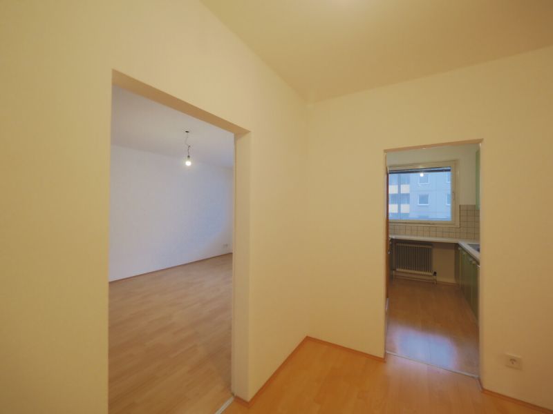 perfekt aufgeteilte 3 Zimmerwohnung nähe Naschmarkt in Hofruhelage! (WG-geeignet) / / 1060 Wien / Bild 4