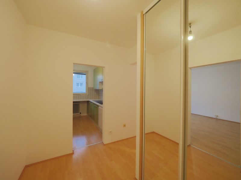 perfekt aufgeteilte 3 Zimmerwohnung nähe Naschmarkt in Hofruhelage! (WG-geeignet) / / 1060 Wien / Bild 5