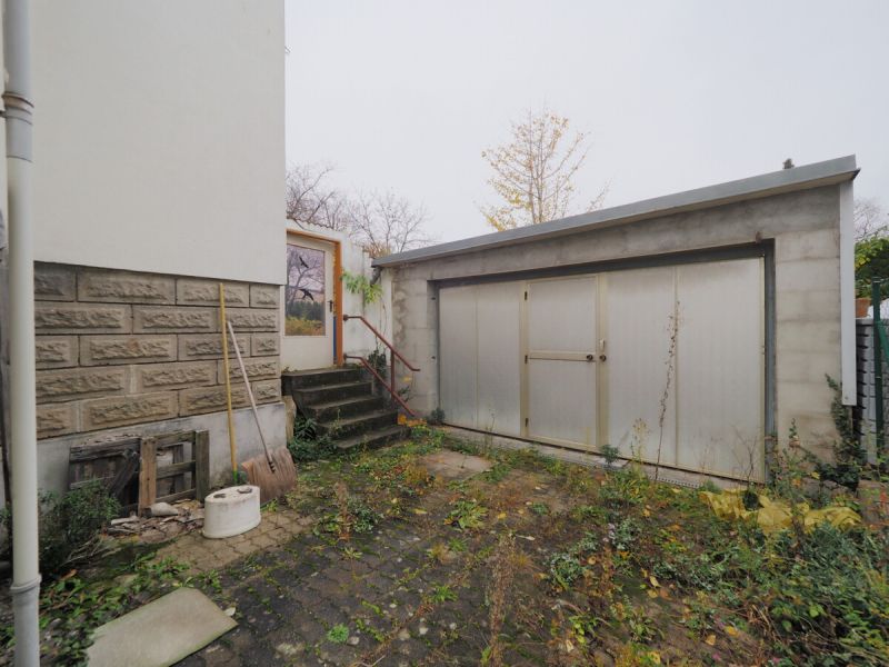 Zeitloses Einfamilienhaus (sanierungsbed�rftig) auf gro�em Grundst�ck in Baden bei Wien /  / 2500&nbsp;Baden / Bild 4