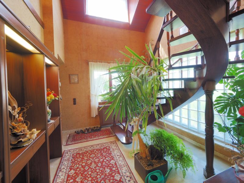 150 m� Einfamilienhaus mit Pool, gro�em Grundst�ck & Ruhelage ? Berndorf bei Baden /  / 2560&nbsp;Berndorf / Bild 2