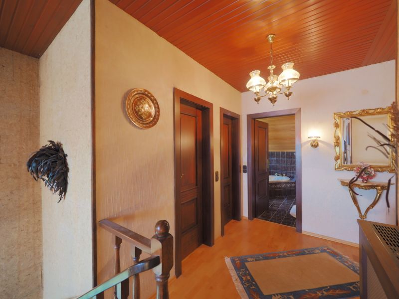 150 m� Einfamilienhaus mit Pool, gro�em Grundst�ck & Ruhelage ? Berndorf bei Baden /  / 2560&nbsp;Berndorf / Bild 9