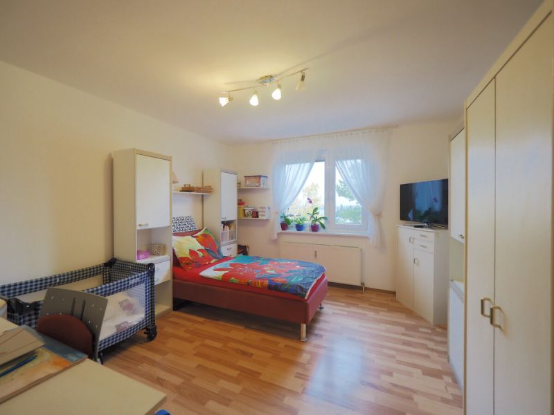 Preisreduziert! 3-Zimmer Wohnung ca. 95 m² mit Loggia in Brunn am Gebirge ? Fernwärme kommt! / / 2345 Brunn am Gebirge / Bild 9