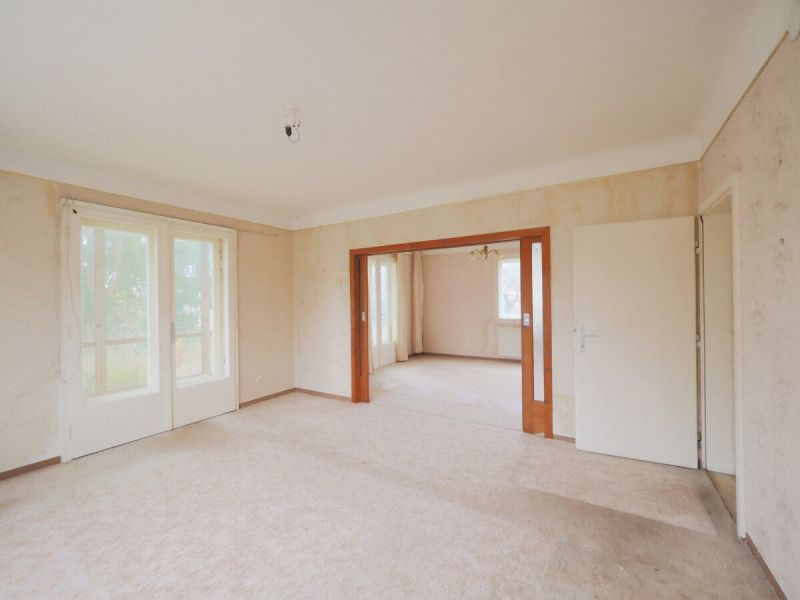 Zeitloses Einfamilienhaus (general-sanierungsbedürftig) auf großem Grundstück in schönem Wohngebiet / / 2500 Baden / Bild 7