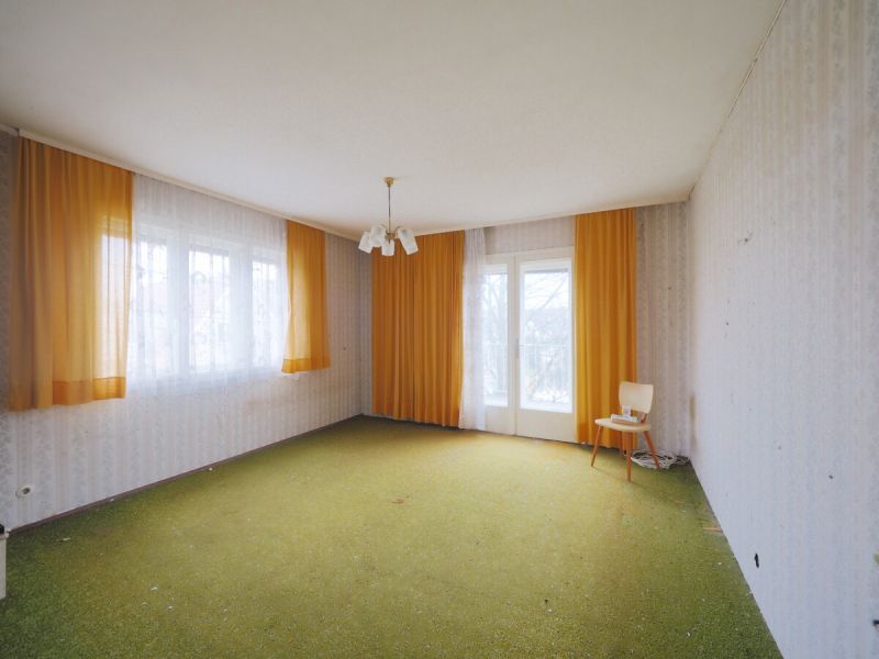 Zeitloses Einfamilienhaus (general-sanierungsbedürftig) auf großem Grundstück in schönem Wohngebiet / / 2500 Baden / Bild 8