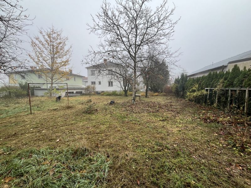 Zeitloses Einfamilienhaus (general-sanierungsbedürftig) auf großem Grundstück in schönem Wohngebiet / / 2500 Baden / Bild 8