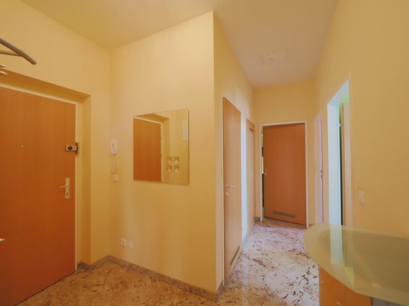 Brunn am Gebirge: klimatisierte 3-Zi. Wohnung mit Balkon u. Dachterrasse, Parkplatz inklusive! / / 2345 Brunn am Gebirge / Bild 1